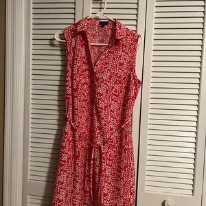 Sleeveless knee length dress, very comfortable